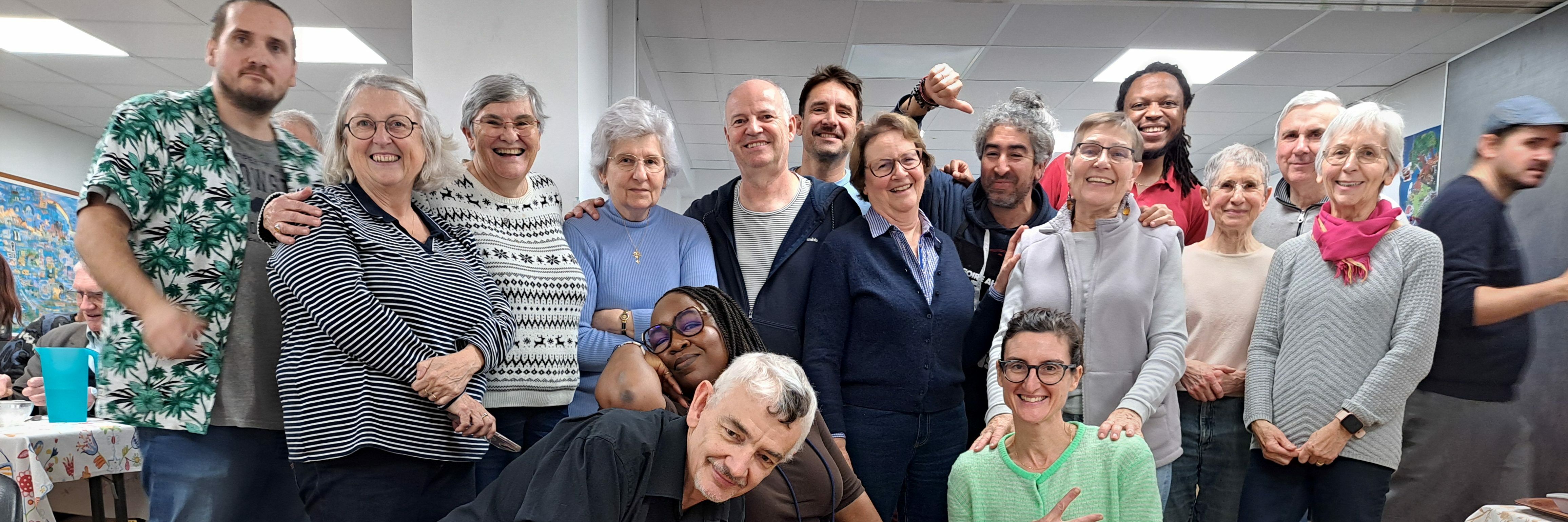 https://protestants-palaiseau.epudf.org/wp-content/uploads/sites/364/2025/11/7119229-lequipe-des-benevoles-au-repas-de-solidarite-tables-du-casp-du-16-novembre-2025-e1764174117253.jpg